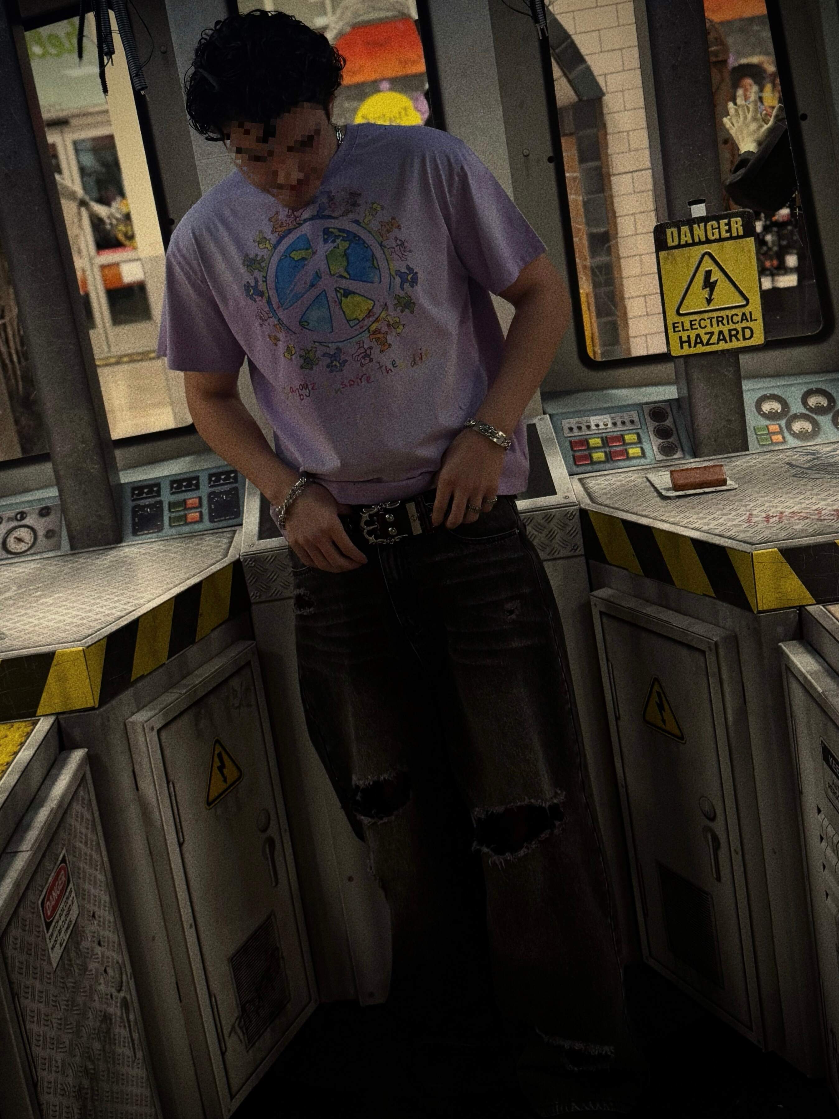 “Peace on Earth” Vintage Tee