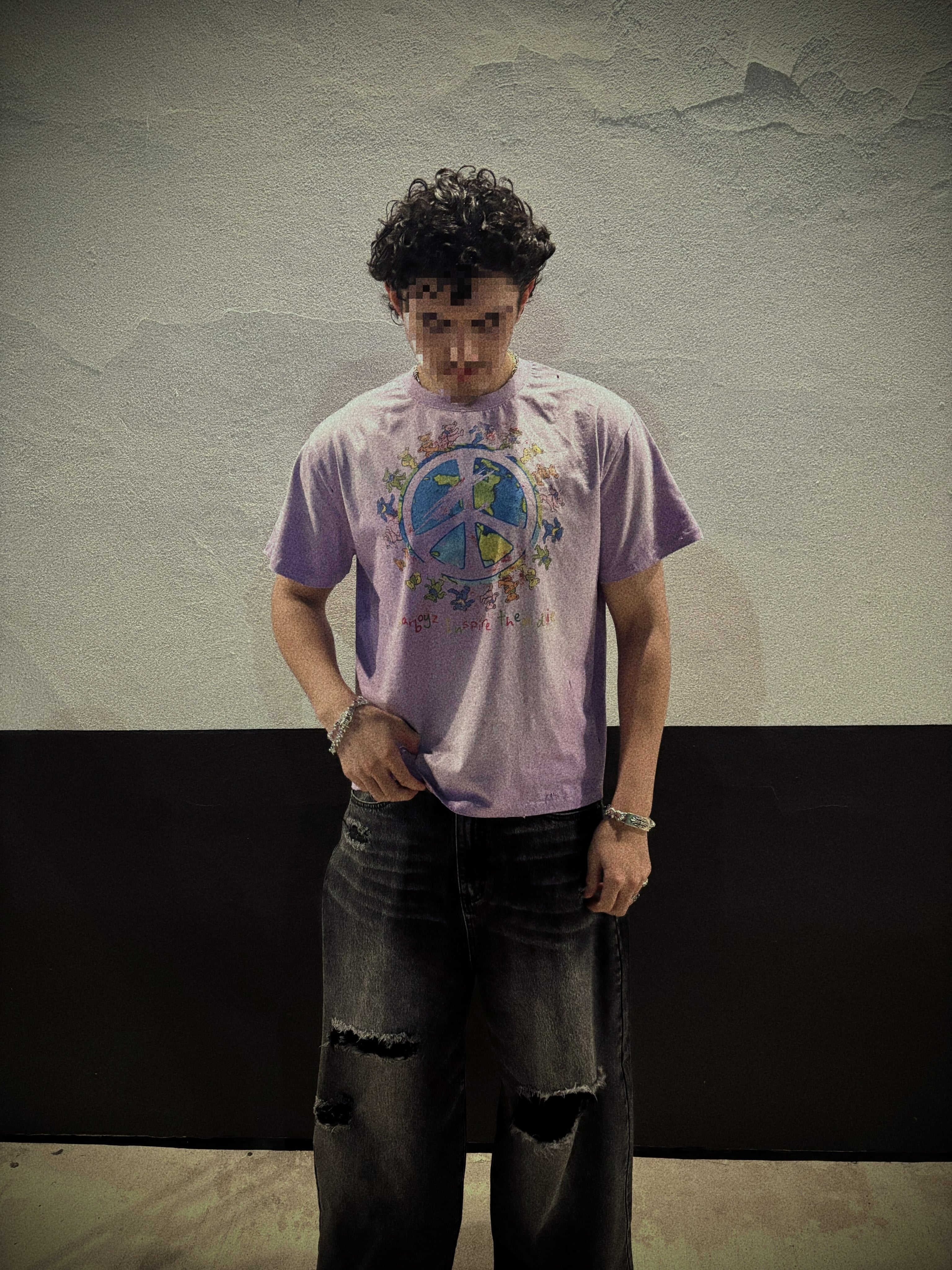 “Peace on Earth” Vintage Tee